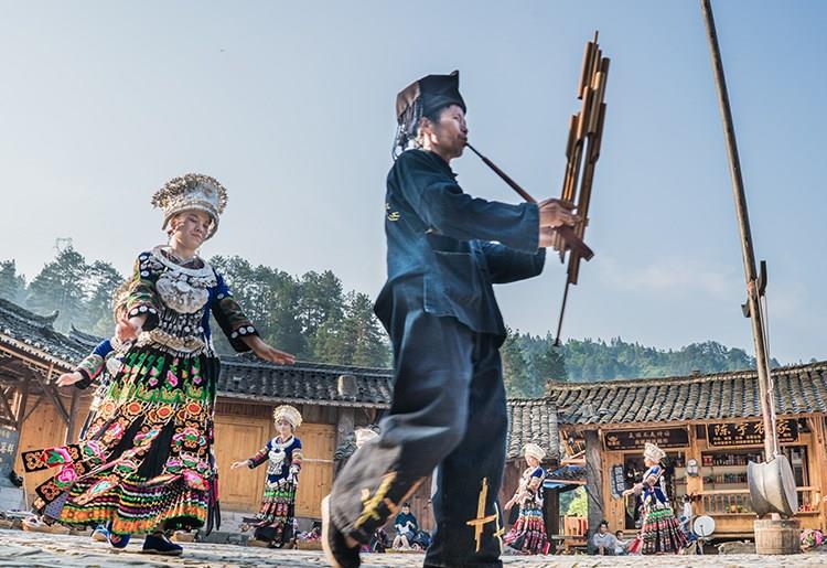 張家界風(fēng)景正好，而您剛好有空